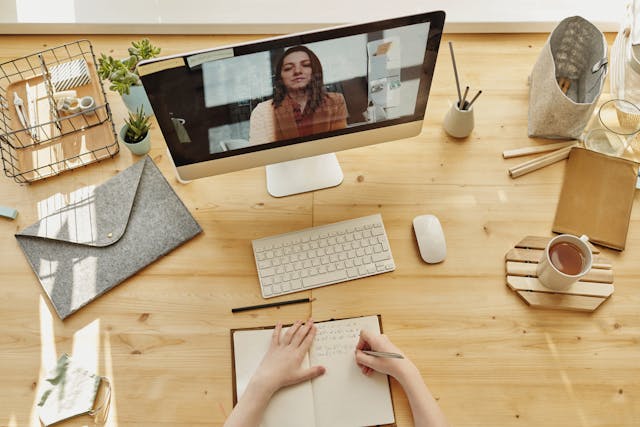 Online and Distance BCOM